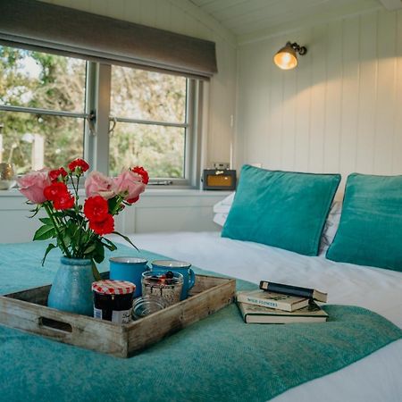 Blatchford Briar - Award Winning Private Shephards Huts With Their Own Secluded Hot Tubs Milton Abbot Exterior foto