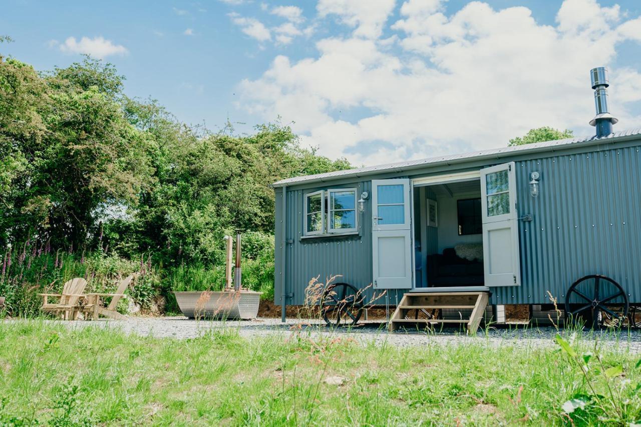 Blatchford Briar - Award Winning Private Shephards Huts With Their Own Secluded Hot Tubs Milton Abbot Exterior foto